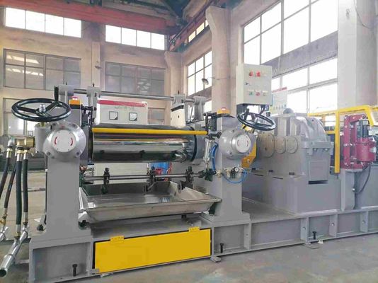 90 Kw Two Roll Mixing Mill Machine 22 Inch For Rubber Sheeting